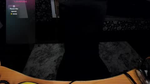 Snapshot of kitsunemoon chatting on 09-09-25, 08:30 Kitsune online show from 09-09-25, 08:30