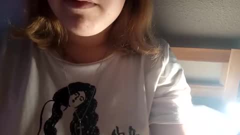 Snapshot of kitsuneniki chatting on 01-05-26, 07:06 kitsuneniki online show from 01-05-26, 07:06