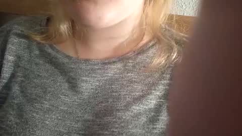 Snapshot of kitsuneniki chatting on 03-12-26, 05:30 kitsuneniki online show from 03-12-26, 05:30