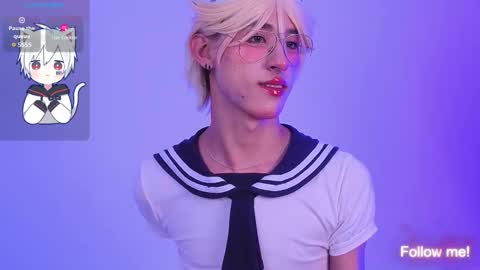 Snapshot of kitsuneplay_ chatting on 02-14-26, 08:05 Salvatore online show from 02-14-26, 08:05