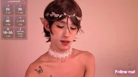 Snapshot of kitsuneplay_ chatting on 02-20-26, 08:20 Salvatore online show from 02-20-26, 08:20