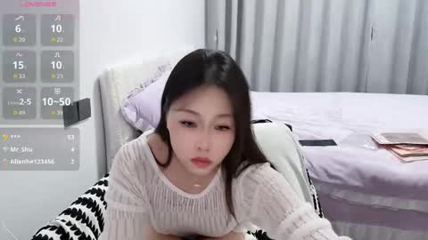 Snapshot of kitten_2001_yoyo chatting on 10-30-25, 03:13 kitten-2001-yoyo online show from 10-30-25, 03:13