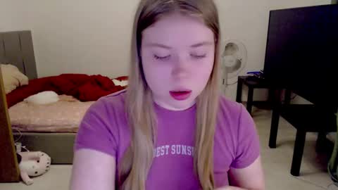 Snapshot of kitten_jenny01 chatting on 10-27-25, 02:32 Jennyblonde and Emmabrunette online show from 10-27-25, 02:32