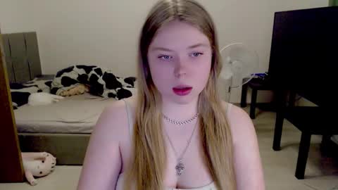 Snapshot of kitten_jenny01 chatting on 11-23-25, 02:39 Jennyblonde and Emmabrunette online show from 11-23-25, 02:39
