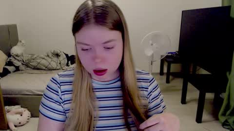 Snapshot of kitten_jenny01 chatting on 12-21-25, 02:35 Jennyblonde and Emmabrunette online show from 12-21-25, 02:35