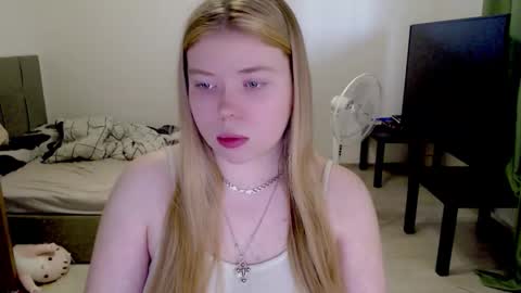 Snapshot of kitten_jenny01 chatting on 03-02-26, 12:23 Jennyblonde and Emmabrunette online show from 03-02-26, 12:23
