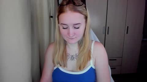 Snapshot of kitten_sun chatting on 02-20-26, 02:41 kitten_sun online show from 02-20-26, 02:41