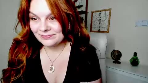 Snapshot of kittengingerxo chatting on 07-09-26, 06:12 Kitten online show from 07-09-26, 06:12