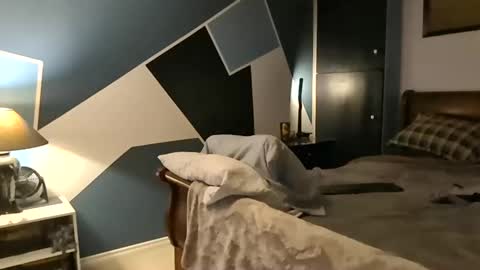 KittenKatch online show from 11-19-25, 07:41