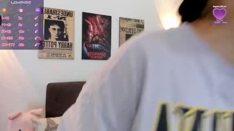 Snapshot of kittenxy_ chatting on 03-03-26, 03:18 kitten online show from 03-03-26, 03:18