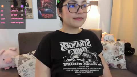 Snapshot of kittenxy_ chatting on 03-06-26, 09:33 kitten online show from 03-06-26, 09:33