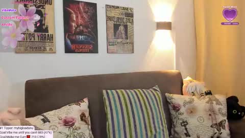 Snapshot of kittenxy_ chatting on 03-14-26, 09:31 kitten online show from 03-14-26, 09:31