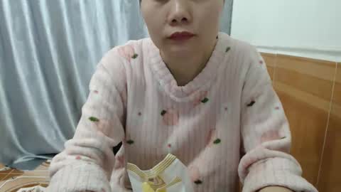 Snapshot of kitti_baby2x chatting on 12-21-25, 02:08 kitti_baby2x online show from 12-21-25, 02:08