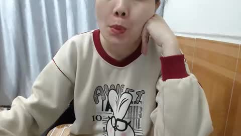 Snapshot of kitti_baby2x chatting on 01-19-26, 02:04 kitti_baby2x online show from 01-19-26, 02:04