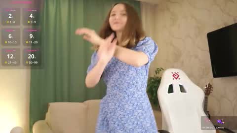 Snapshot of kittiesland chatting on 11-17-25, 09:09 Agatha online show from 11-17-25, 09:09