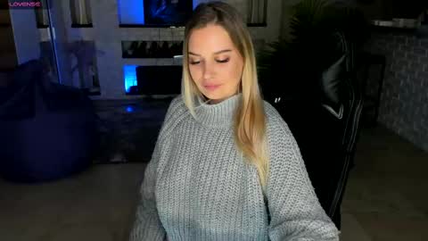 Snapshot of kittiliza chatting on 02-21-25, 10:26 kittiliza online show from 02-21-25, 10:26