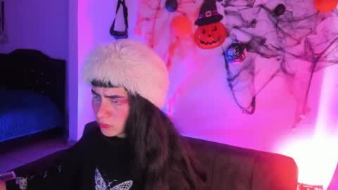 kitty__chs online show from 11-11-25, 01:55