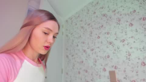 sophie online show from 01-15-26, 05:38