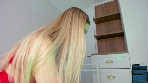 sophie online show from 02-27-26, 06:19