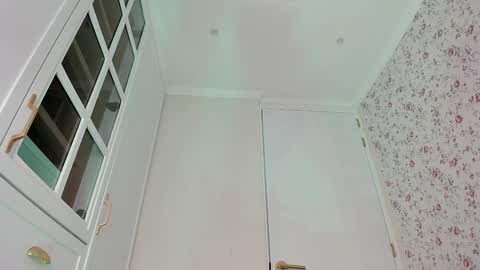 sophie online show from 03-19-26, 06:34