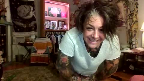 kitty_bang_bang online show from 06-11-26, 04:21