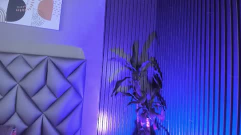 Snapshot of kitty_dolly1 chatting on 11-12-25, 09:14 online show from 11-12-25, 09:14