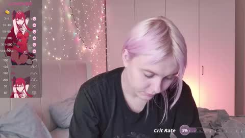 Snapshot of kitty_dora chatting on 11-03-25, 05:52 Evelyn online show from 11-03-25, 05:52