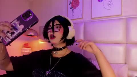 Camila online show from 07-17-26, 12:50