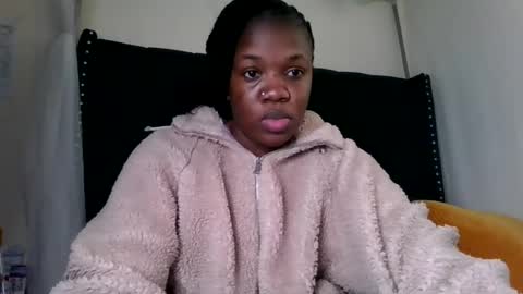 kitty_kerry online show from 06-17-26, 07:44