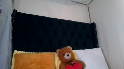 kitty_kerry online show from 07-08-26, 01:59
