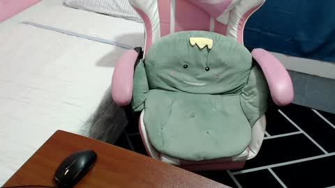 Kate online show from 01-28-25, 01:50