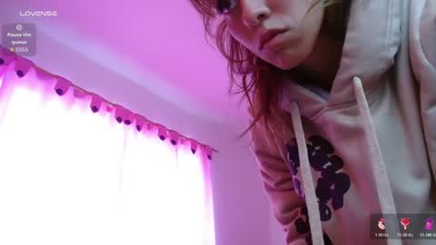 Snapshot of kitty_seducction chatting on 06-16-26, 07:38 Aleja online show from 06-16-26, 07:38