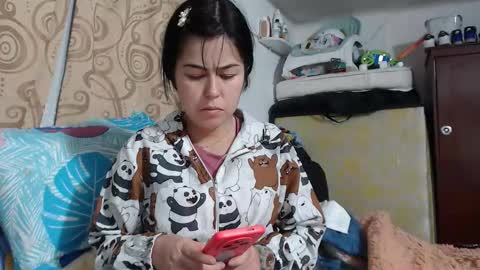kitty_small69 online show from 05-18-26, 03:35
