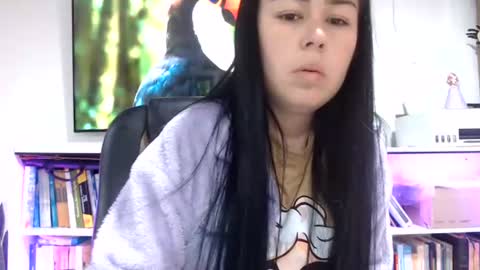 kitty_small69 online show from 07-25-26, 02:53