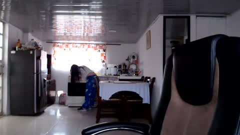 kitty_small69 online show from 07-27-26, 04:36