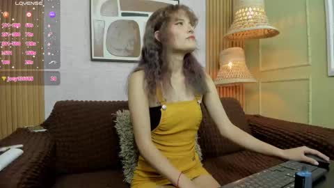 kitty_star_ online show from 04-20-26, 08:32