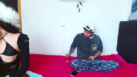 kitty_vaal online show from 11-18-25, 01:15