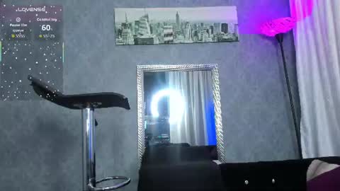Snapshot of kitty_wichis chatting on 06-12-26, 06:01 Kendall Saray online show from 06-12-26, 06:01