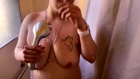 Snapshot of kittycat929709 chatting on 01-05-25, 03:55 Drip maker online show from 01-05-25, 03:55