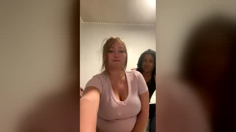 kittygiz online show from 06-08-26, 04:02