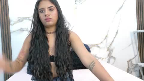    online show from 06-01-26, 08:43