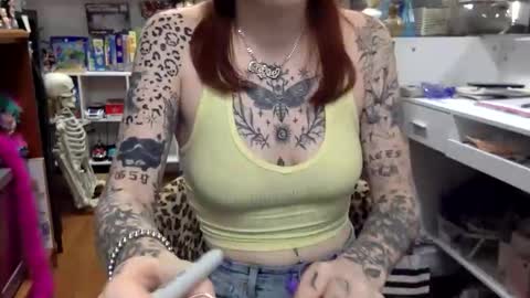 Snapshot of kittykatcoco chatting on 10-24-25, 08:49 kittykatcoco online show from 10-24-25, 08:49