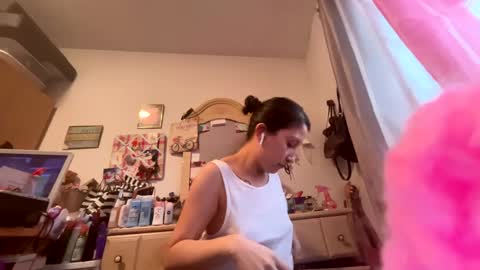 Snapshot of kittyluvx chatting on 02-12-25, 08:50 kittyluvx online show from 02-12-25, 08:50