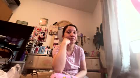 Snapshot of kittyluvx chatting on 02-15-25, 03:17 kittyluvx online show from 02-15-25, 03:17