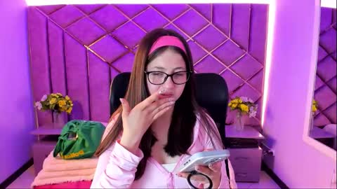 Sarah online show from 06-03-26, 01:57