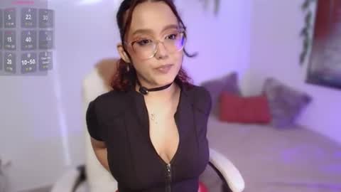 Sophie online show from 06-12-26, 09:57