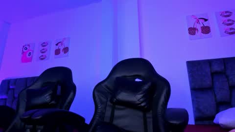 Snapshot of kittystar18 chatting on 03-13-26, 06:36 kitty online show from 03-13-26, 06:36