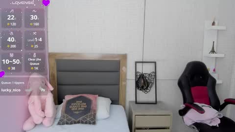  K I T T  Y  online show from 03-10-25, 06:56