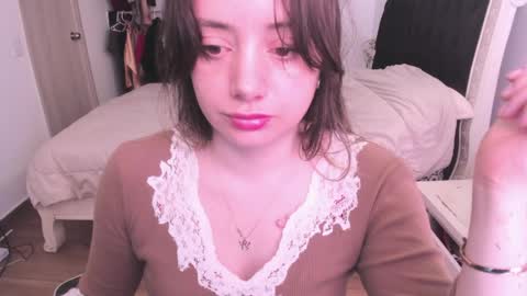 Snapshot of kittywantslove23 chatting on 05-09-26, 06:57 kittywantslove23 online show from 05-09-26, 06:57