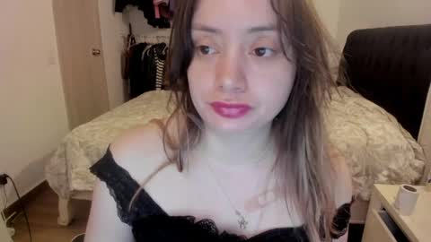Snapshot of kittywantslove23 chatting on 05-28-26, 07:33 kittywantslove23 online show from 05-28-26, 07:33